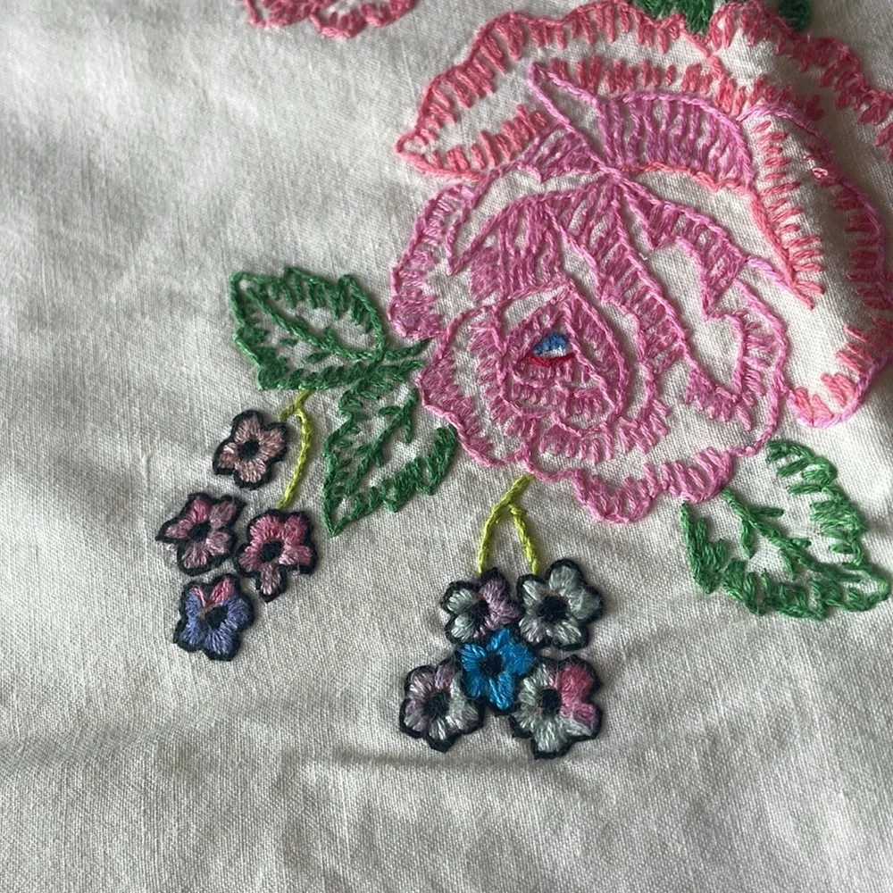 Handmade Floral Embroidered Set of 2 Pillow Shams